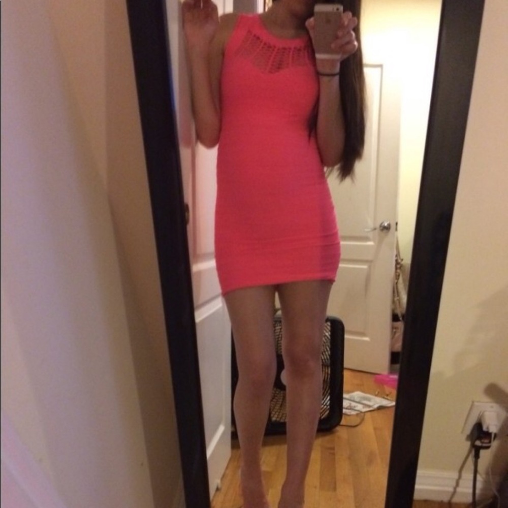 Bebe dress